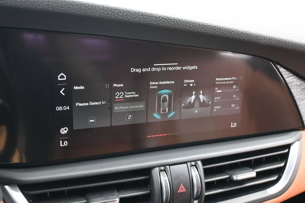 Used 2020 Alfa Romeo Giulia w/ Nero Edizione RWD image 19