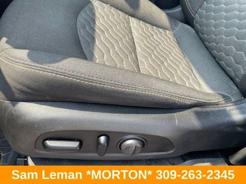 Used 2020 Chevrolet Equinox LT FWD image 7