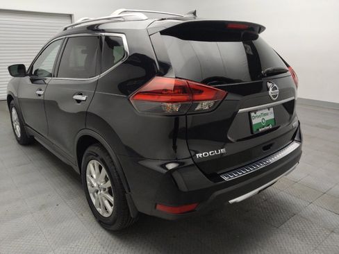 Used 2019 Nissan Rogue S w/ Special Edition Package FWD image 5