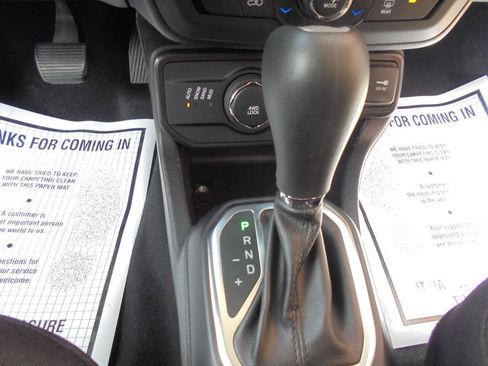 Used 2020 Jeep Renegade Sport AWD/4WD image 16