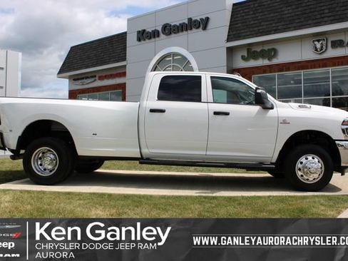 Used 2025 RAM 3500 Tradesman AWD/4WD image 1
