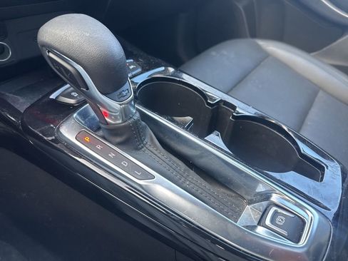 Used 2024 Chevrolet Trax ACTIV w/ Sunroof Package image 23