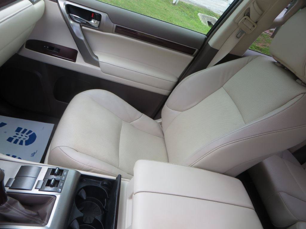 Used 2019 Lexus GX 460 Premium w/ Premium Package AWD/4WD image 28