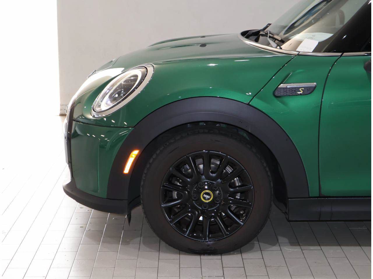 Used 2023 MINI Cooper SE FWD image 4
