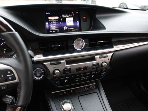 Used 2018 Lexus ES 350 w/ Premier Package FWD image 17