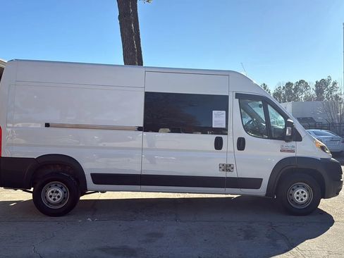 Used 2014 RAM ProMaster 2500 w/ Premium Appearance Group image 8