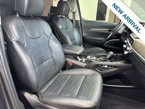 Used 2022 Kia Telluride SX w/ SX Prestige Package AWD/4WD image 9