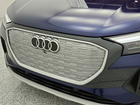 Used 2023 Audi Q4 e-tron Premium Plus w/ Premium Plus image 27
