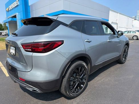 Used 2025 Chevrolet Blazer Premier w/ LPO, Black Sport Package AWD/4WD image 4