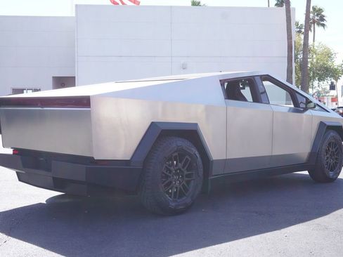 Used 2025 Tesla Cybertruck AWD Crew Cab image 5