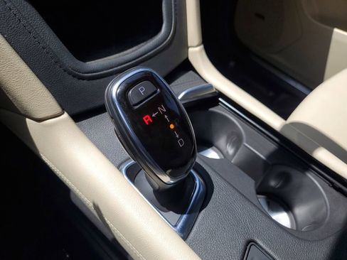 Used 2019 Cadillac XT5 Luxury image 32
