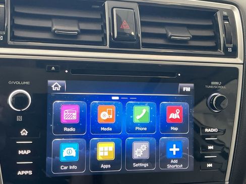 Used 2018 Subaru Outback 2.5i Limited AWD/4WD image 16