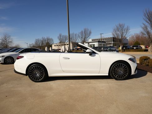 New 2026 Mercedes-Benz CLE 300 4MATIC Cabriolet image 9