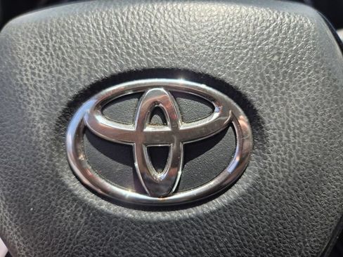 Used 2024 Toyota Camry SE FWD image 30