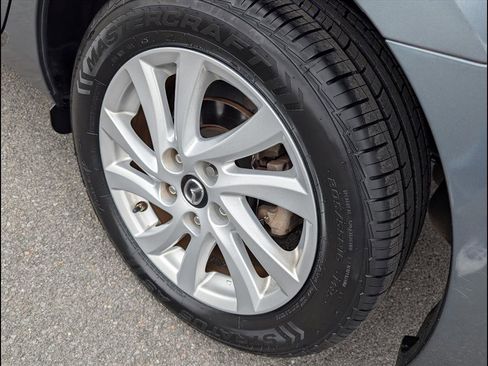 Used 2013 MAZDA MAZDA3 i Touring w/ Preferred Equipment Pkg image 21