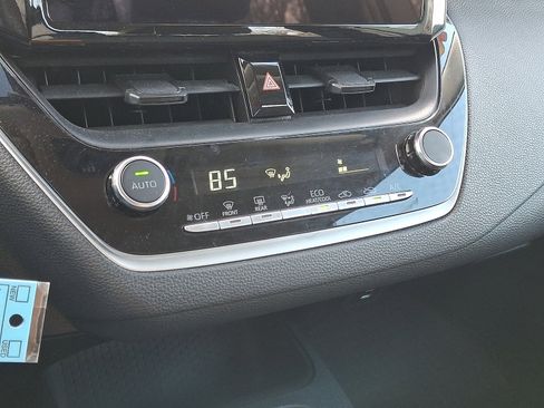 Used 2024 Toyota Corolla LE image 19