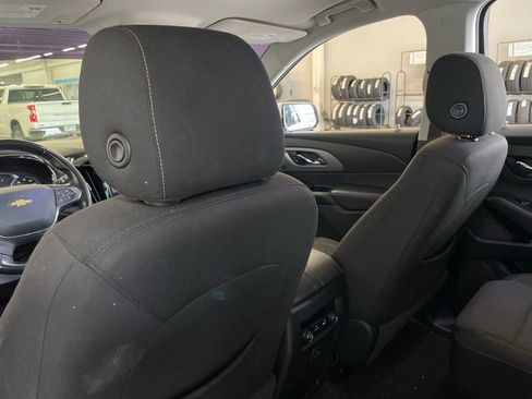 Used 2019 Chevrolet Traverse LT FWD image 28