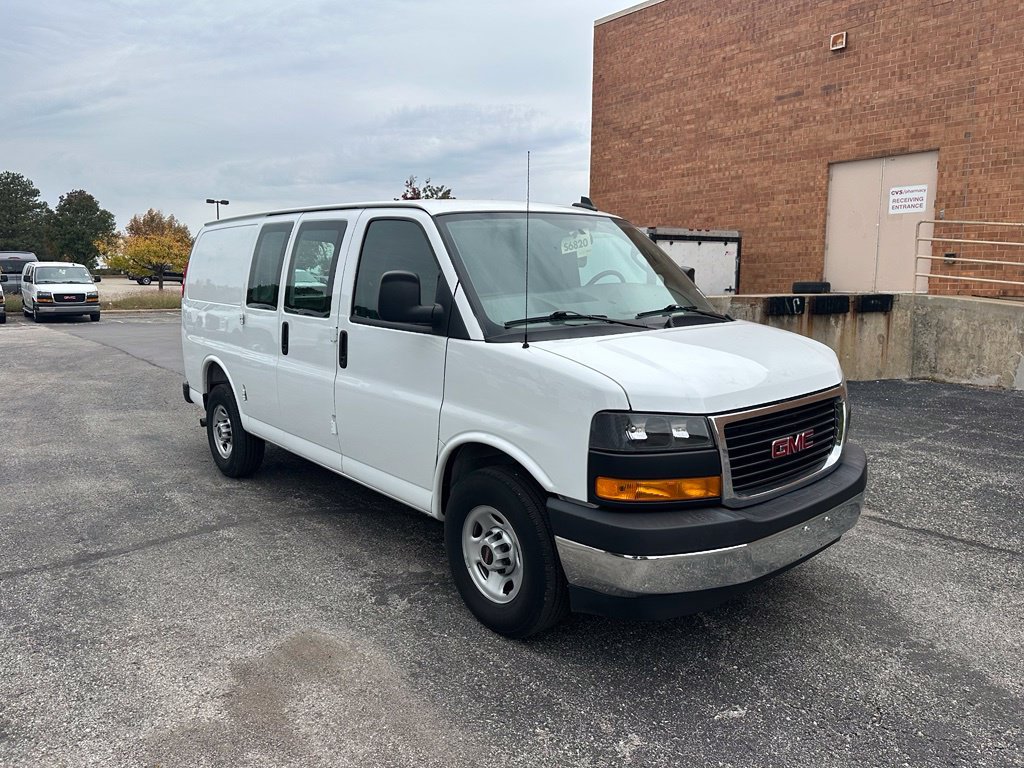 Used 2025 GMC Savana 2500 w/ Driver Convenience Package RWD image 7