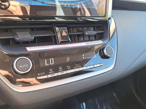 Used 2024 Toyota Corolla LE image 22