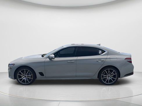 Used 2026 Genesis G70 2.5T image 8