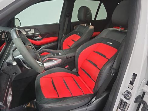 Used 2025 Mercedes-Benz GLE 53 AMG 4MATIC image 5