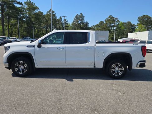 Used 2025 GMC Sierra 1500 SLT AWD/4WD image 2