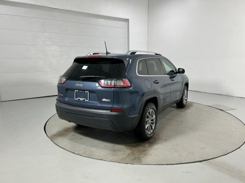 Used 2019 Jeep Cherokee Latitude Plus AWD/4WD image 36