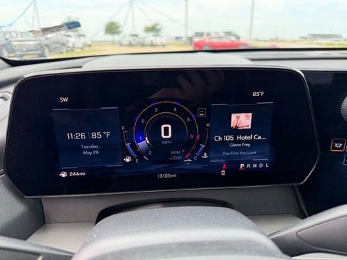 Used 2026 Chevrolet Traverse LT w/ Sun and Wheel Package FWD image 17
