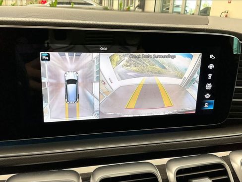 Used 2023 Mercedes-Benz GLS 450 4MATIC image 29