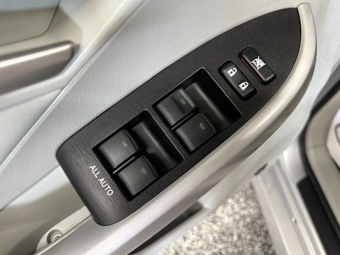 Used 2012 Toyota Prius Two image 20