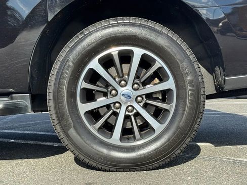 Used 2021 Ford Expedition Max XLT image 31