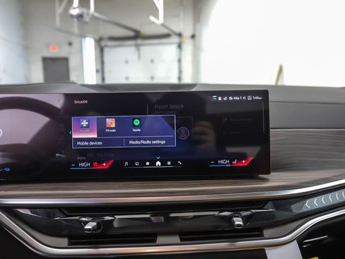 New 2026 BMW X5 xDrive50e w/ M Sport Package image 16