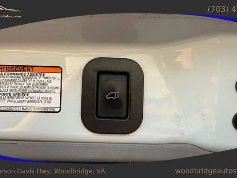 Used 2016 Toyota Sienna SE Premium image 30