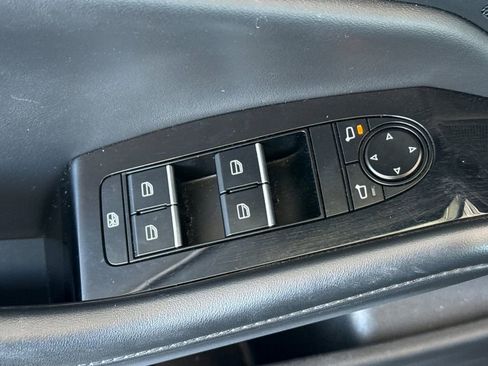 Used 2024 MAZDA MAZDA3 s image 18