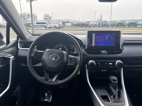 Used 2024 Toyota RAV4 LE image 20