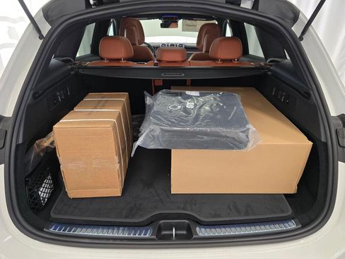 New 2026 Mercedes-Benz GLC 350e 4MATIC image 11