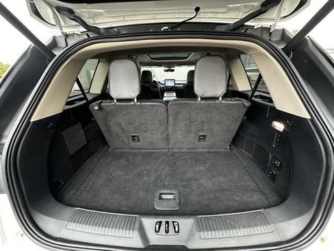 Certified 2023 Lincoln Aviator AWD w/ Premium Package image 42