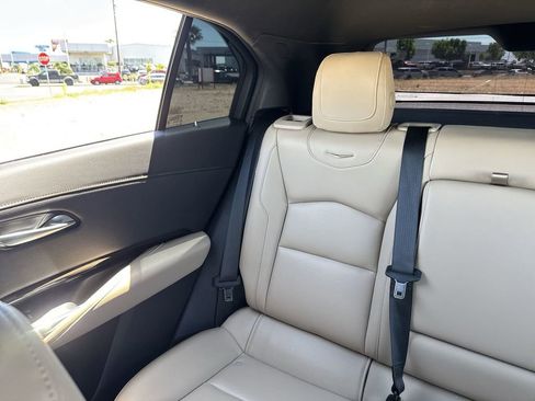 Certified 2024 Cadillac XT4 Luxury w/ Cold Weather Package AWD/4WD image 5
