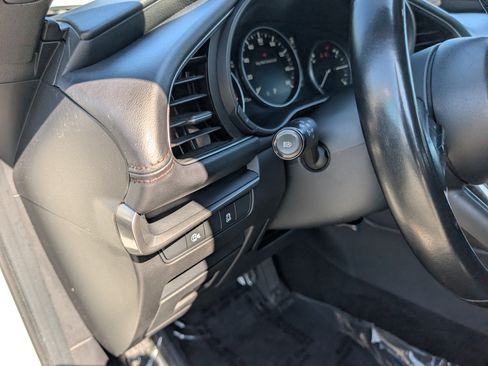 Used 2024 MAZDA MAZDA3 s FWD image 21