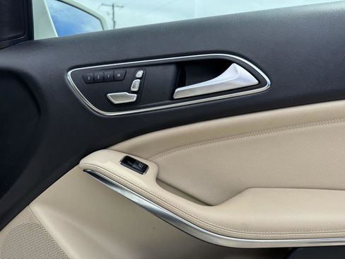 Used 2020 Mercedes-Benz GLA 250 image 24