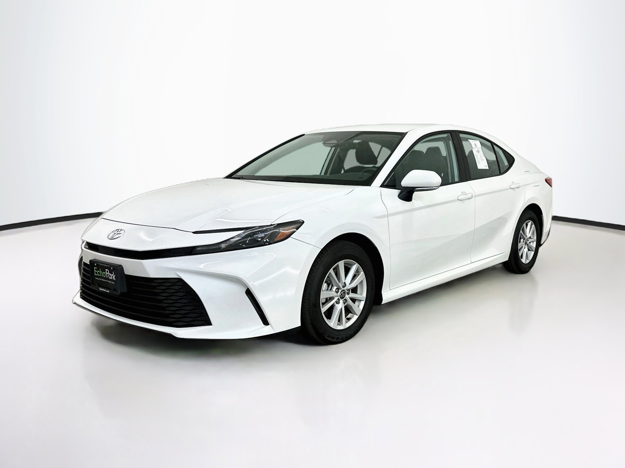 Used 2026 Toyota Camry LE FWD image 3
