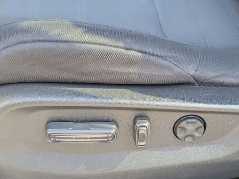 Used 2021 Honda CR-V EX image 19