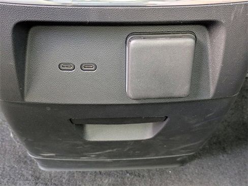 New 2026 Cadillac Vistiq Luxury image 15