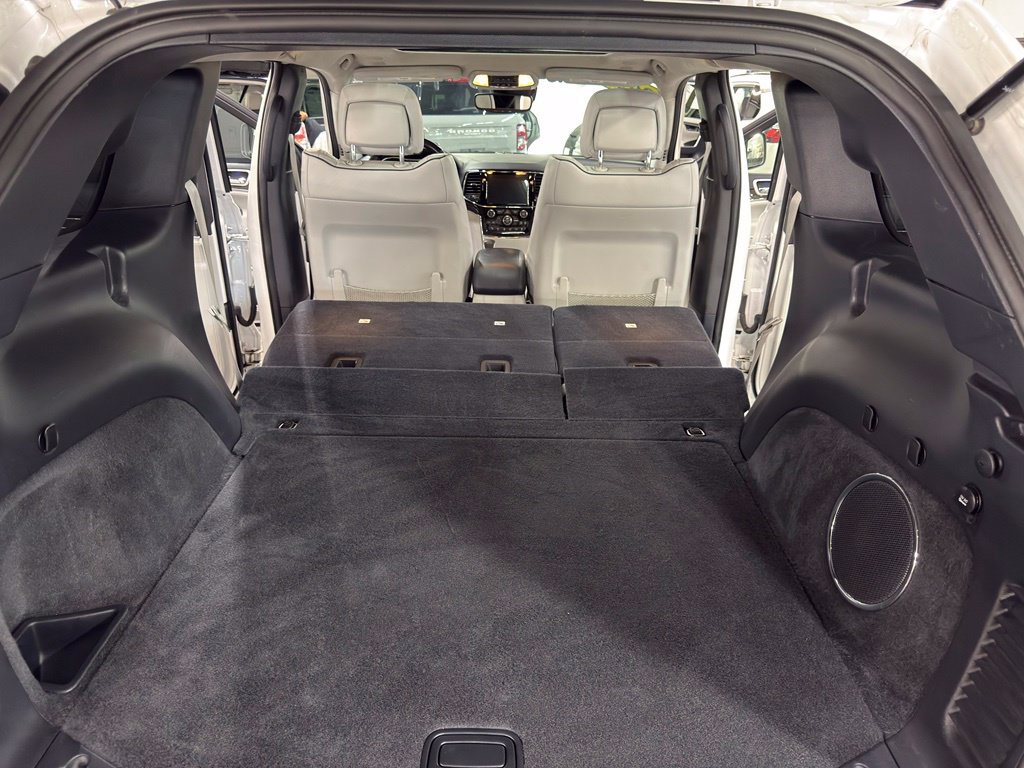 Used 2021 Jeep Grand Cherokee Summit AWD/4WD image 43