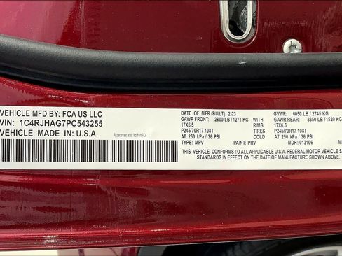 Used 2023 Jeep Grand Cherokee Laredo w/ Luxury Tech Group I image 34