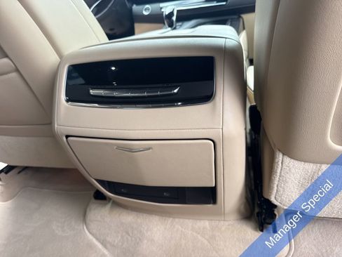 Used 2021 Cadillac Escalade ESV Premium Luxury image 34