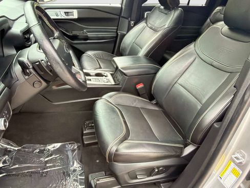 Used 2022 Ford Explorer ST w/ Equipment Group 401A AWD/4WD image 21