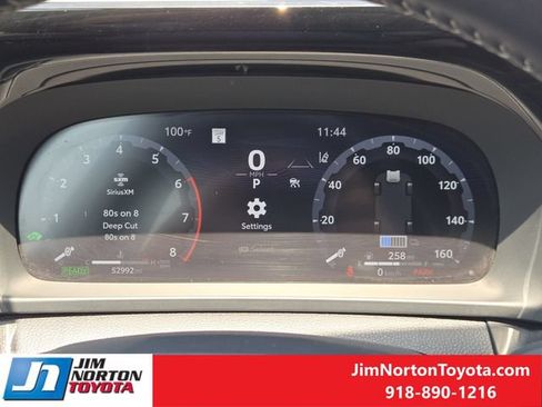 Used 2024 Toyota Crown AWD/4WD image 17