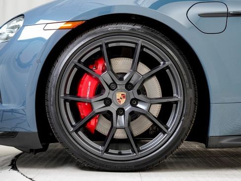 New 2025 Porsche Taycan GTS image 32