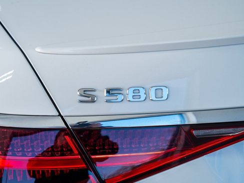 Used 2024 Mercedes-Benz S 580 4MATIC Sedan image 26